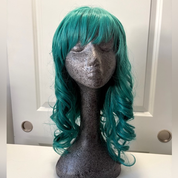 Epic Cosplay Other - Hestia Wavy Teal Green Wig with Bangs